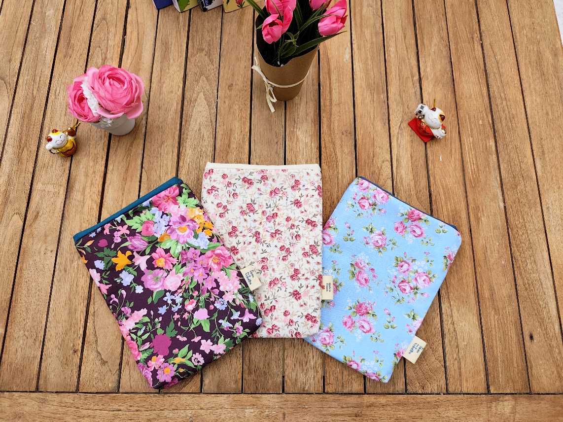 Les Pochettes pour livre "Essentielles"