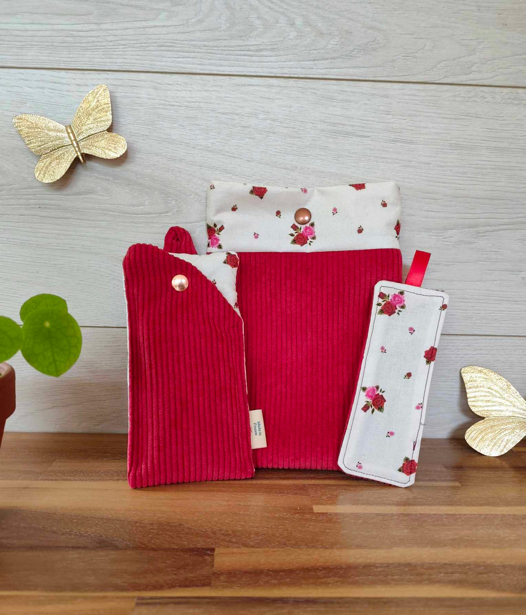Pochette Livre Mots dans du Velours, protege livre bouton pressions  artisanat francais marque page etui a lunette La Vie en Rose