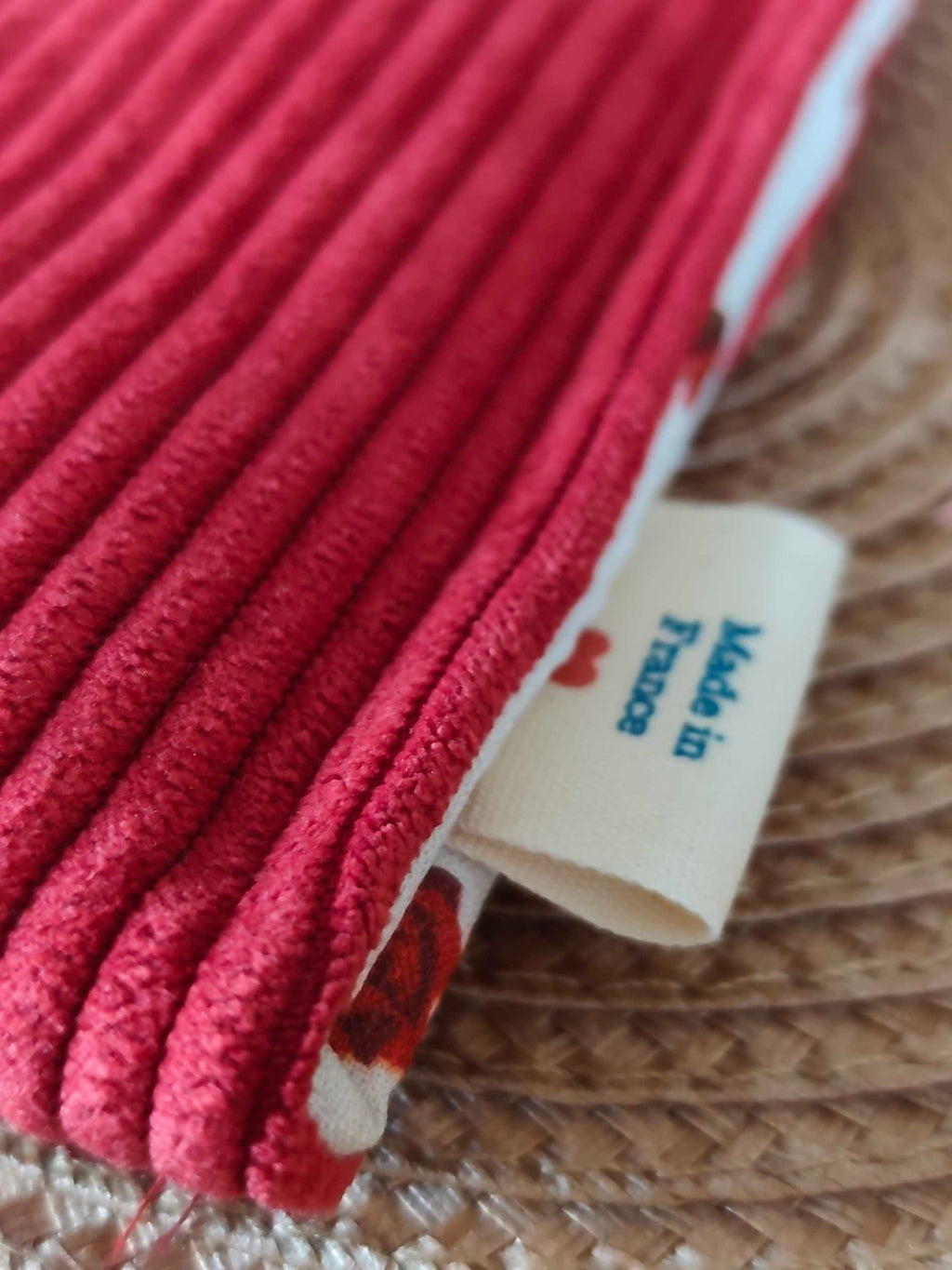 Pochette Livre Mots dans du Velours, protege livre bouton pressions  artisanat francais marque page etui a lunette La Vie en Rose