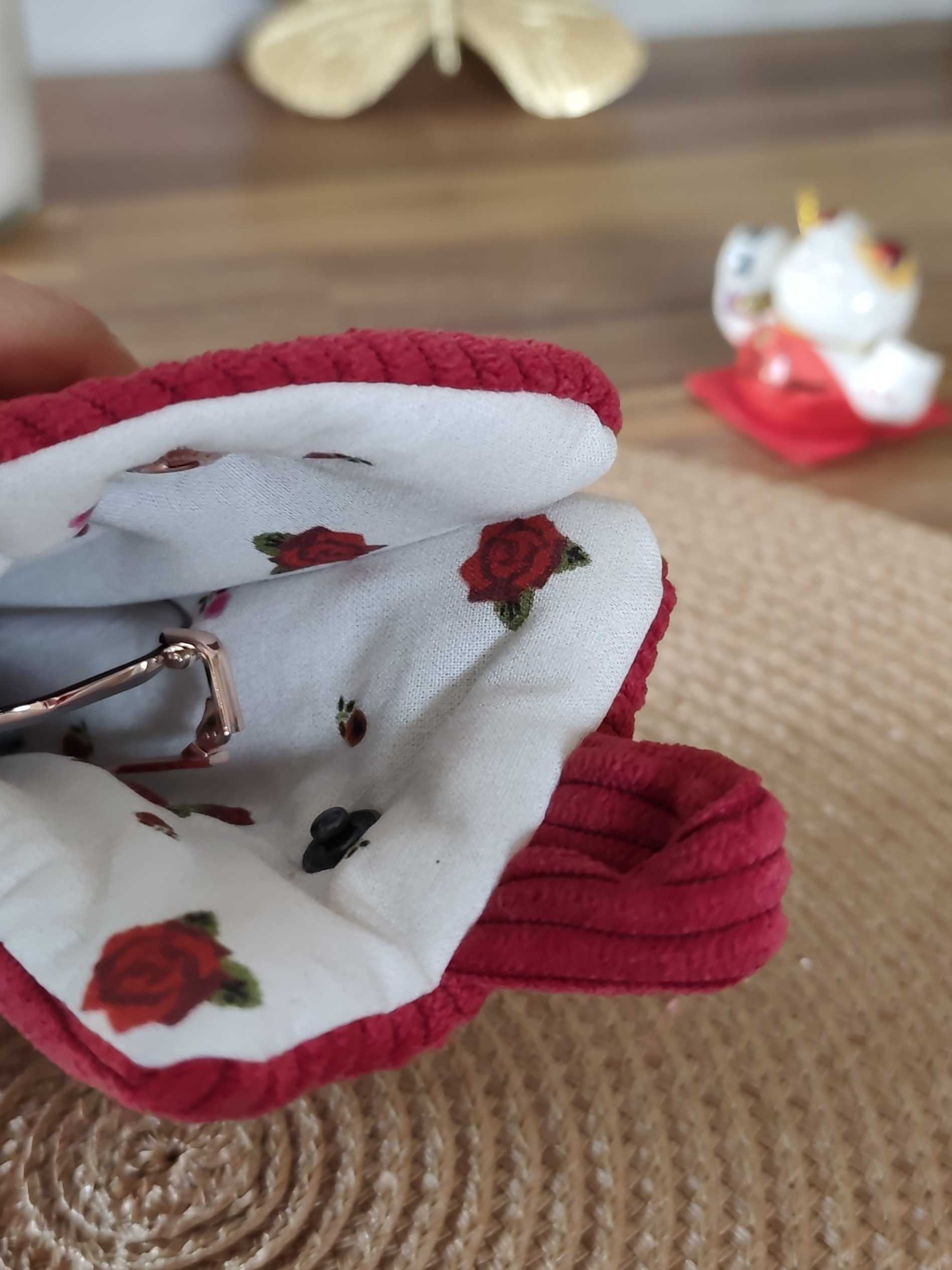 Pochette Livre Mots dans du Velours, protege livre bouton pressions  artisanat francais marque page etui a lunette La Vie en Rose