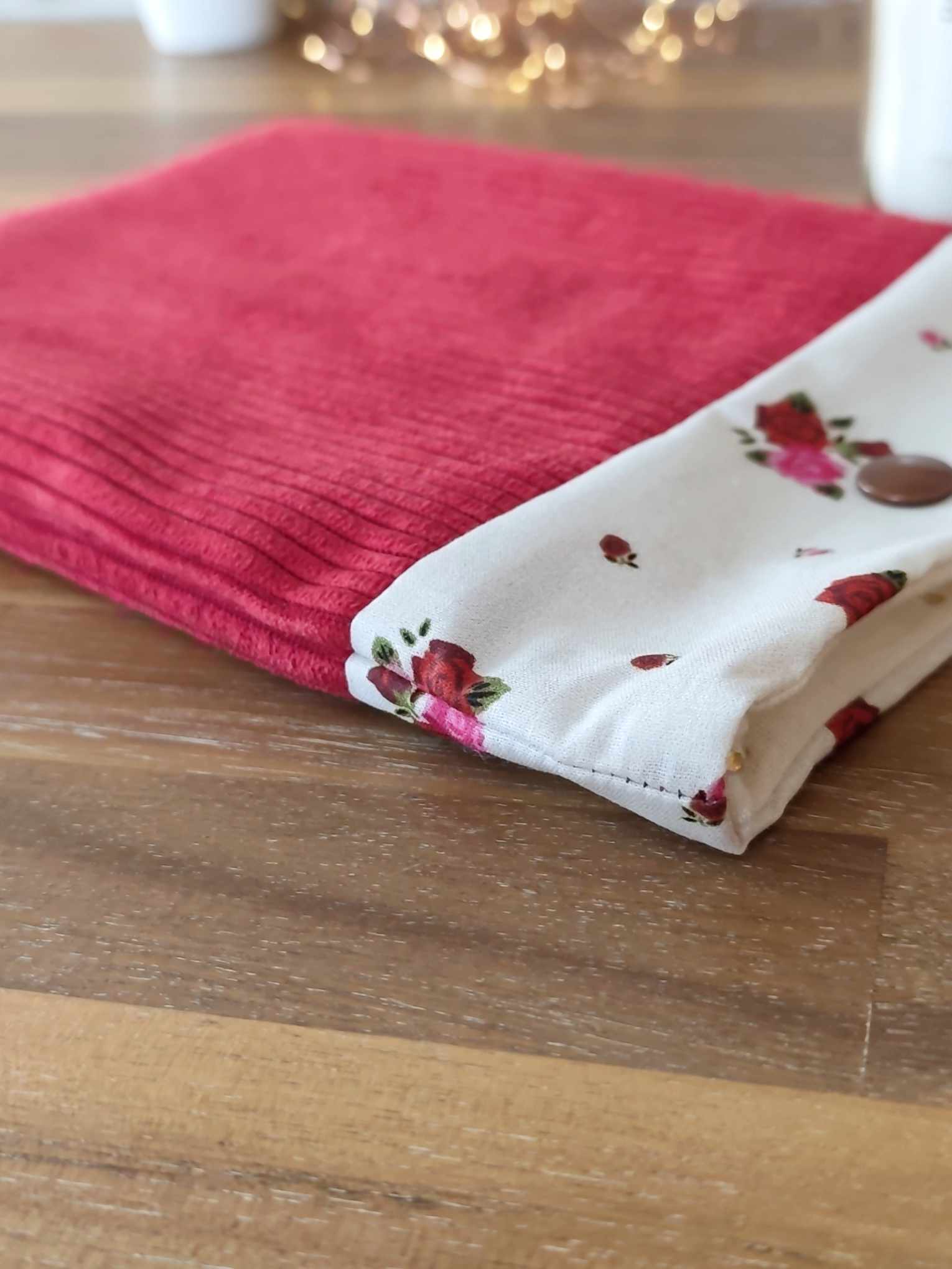 Pochette Livre MOts dans du Velours, protege livre bouton pressions  La Vie en Rose artisanat francais