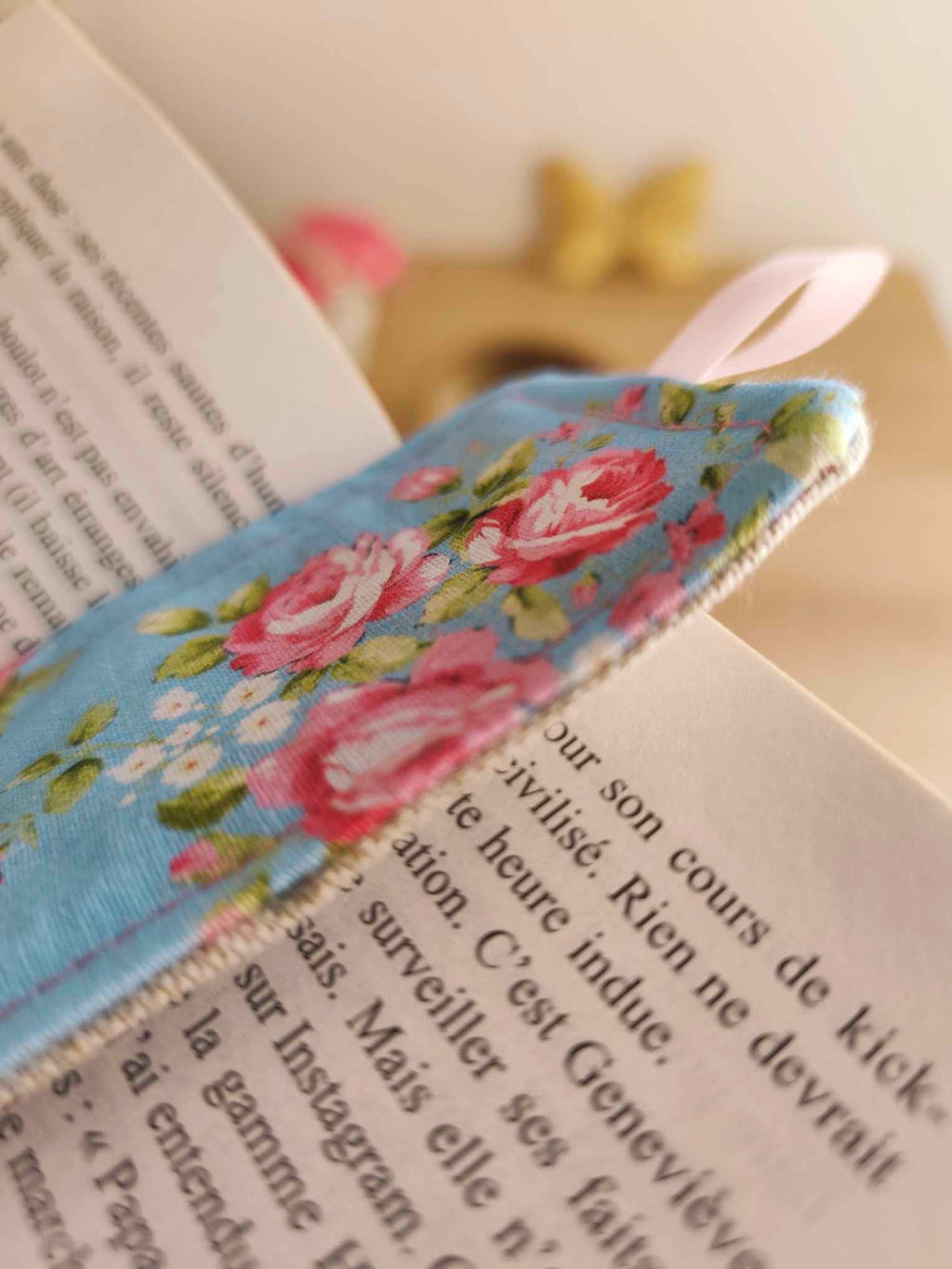 Pochette Livre Mots dans du Velours, protege livre artisanat francais collection été simply read english summer marque pages