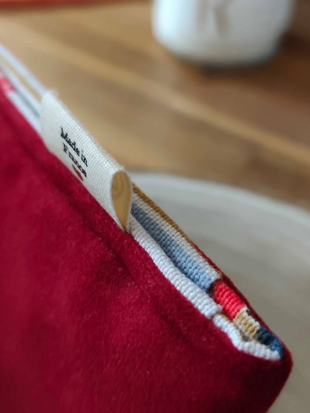 Pochette livre Etui lunettes Velours des mots dans du velours Rouge artisanat Français