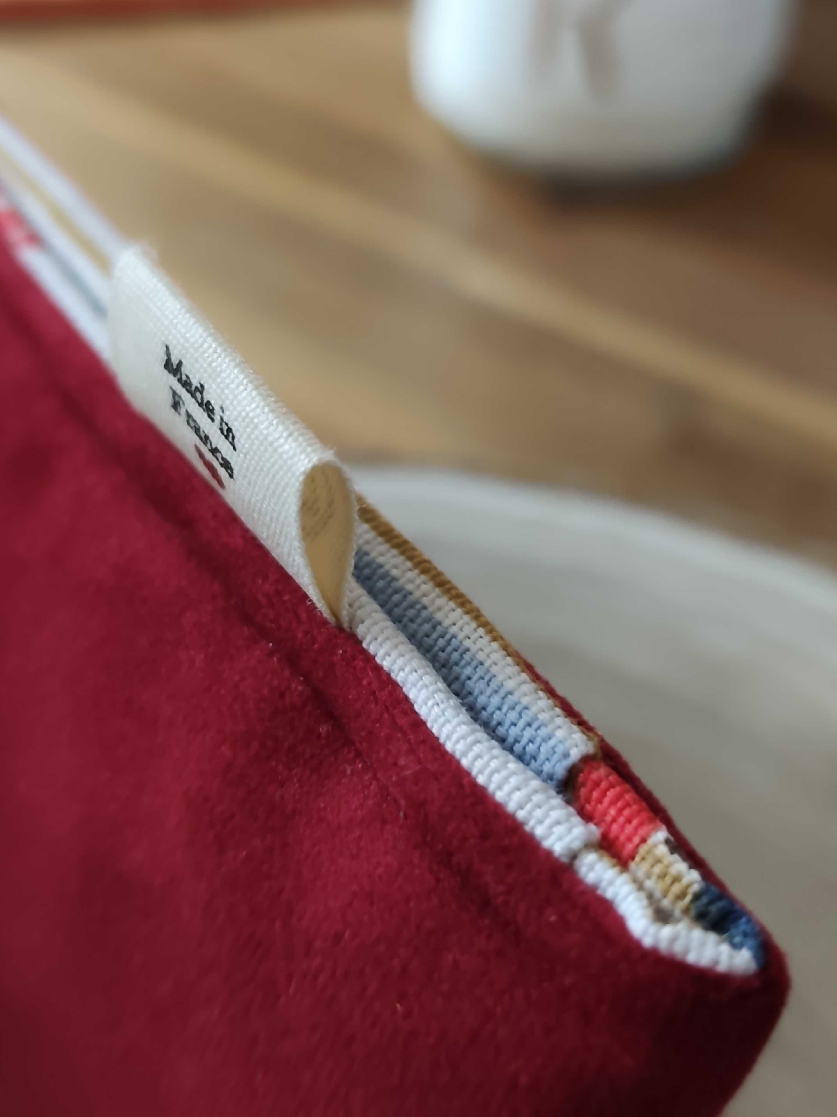 Pochette livre Etui lunettes Velours des mots dans du velours Rouge artisanat Français