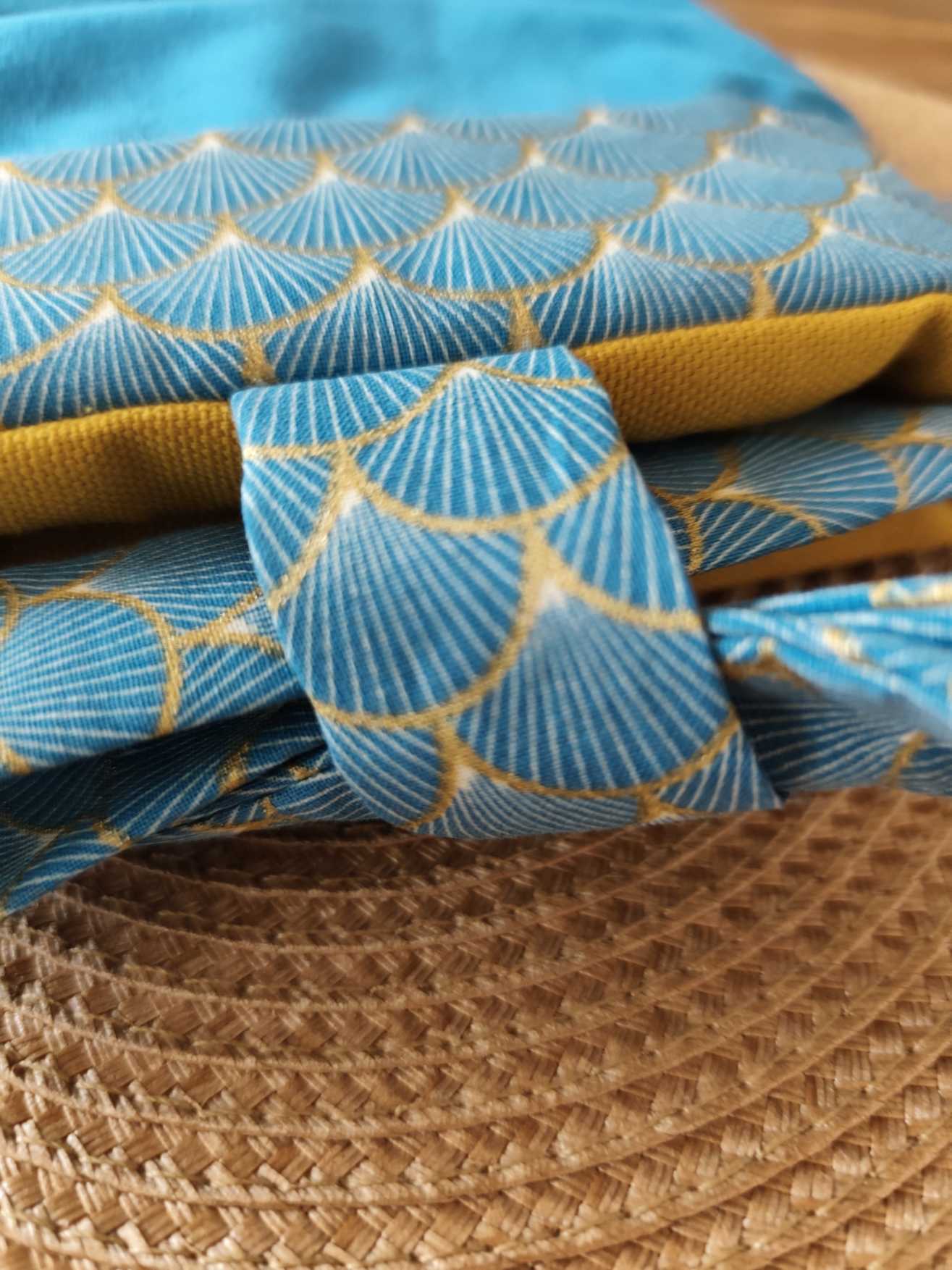 Des Mots dans du Velours Pochettes livre à RUBANS Velours Bleu artisanat france 