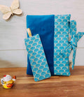 Des Mots dans du Velours Pochettes livre Trio Velours Bleu artisanat france trousse pochette