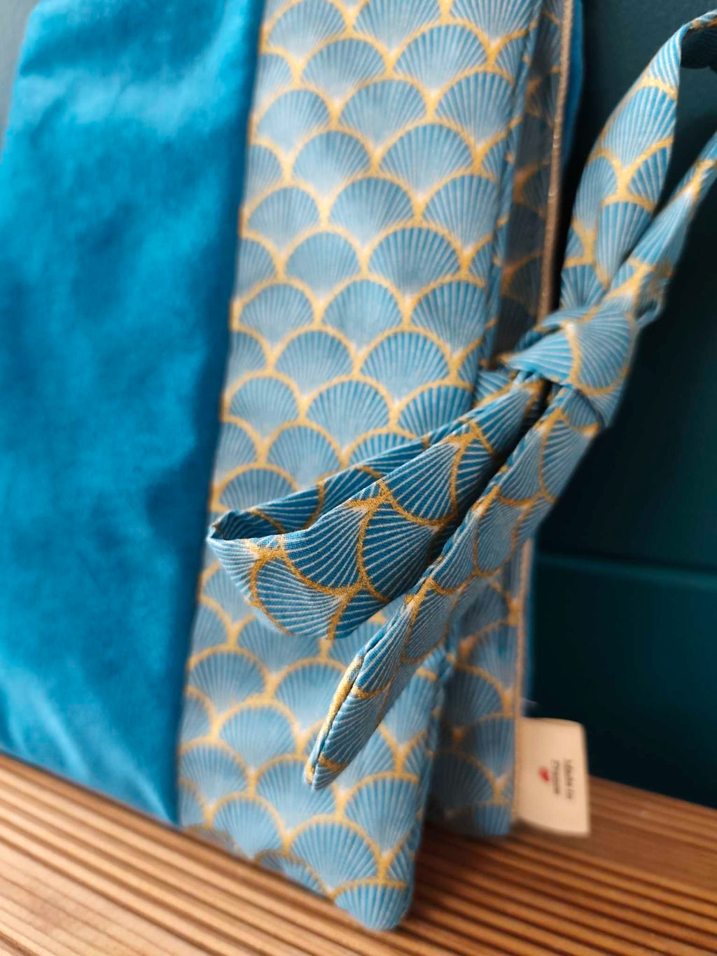 Des Mots dans du Velours Pochettes livre Trio Velours Bleu artisanat france trousse pochette