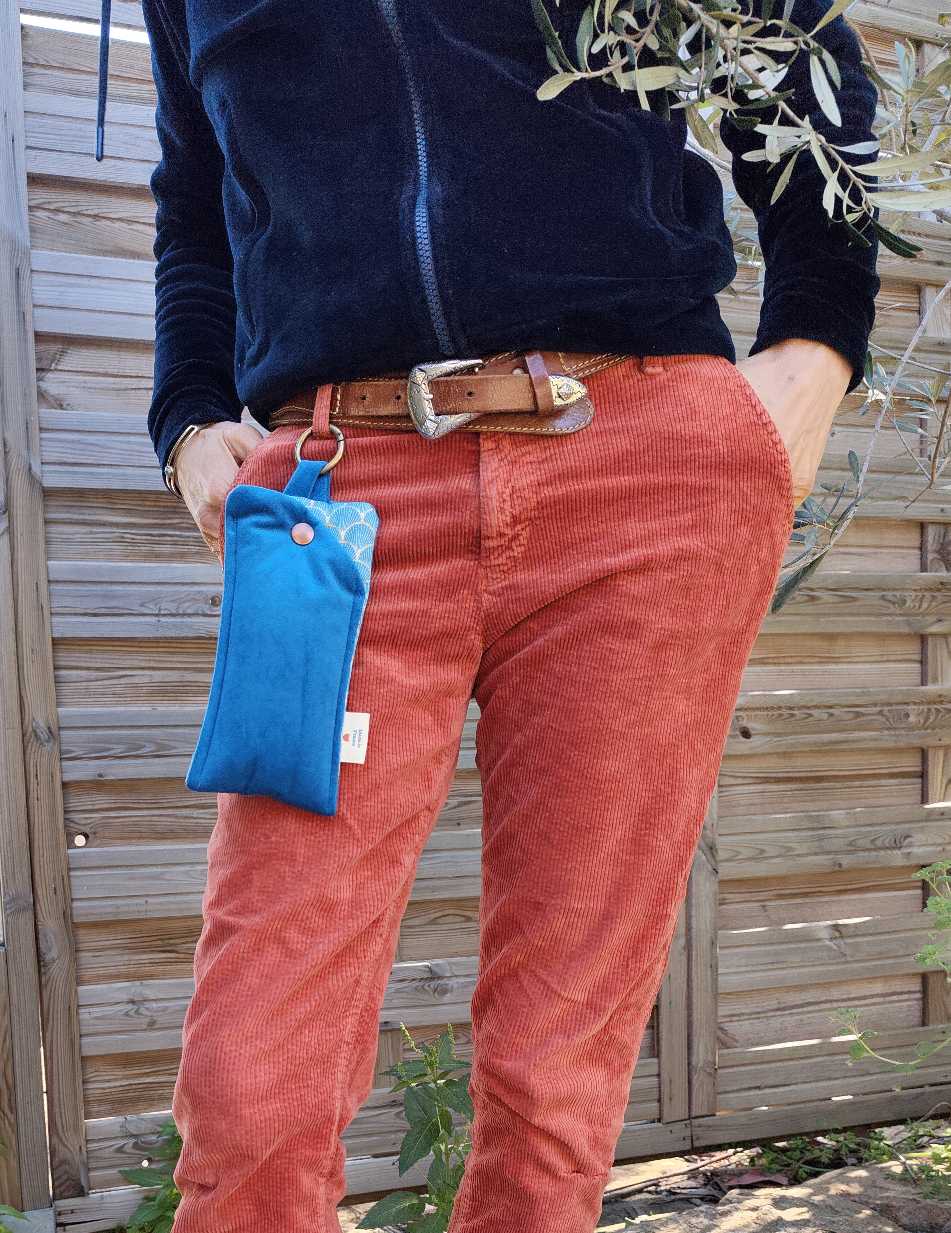 Pochette livre Etui lunettes Velours des mots dans du velours Bleu artisanat Français