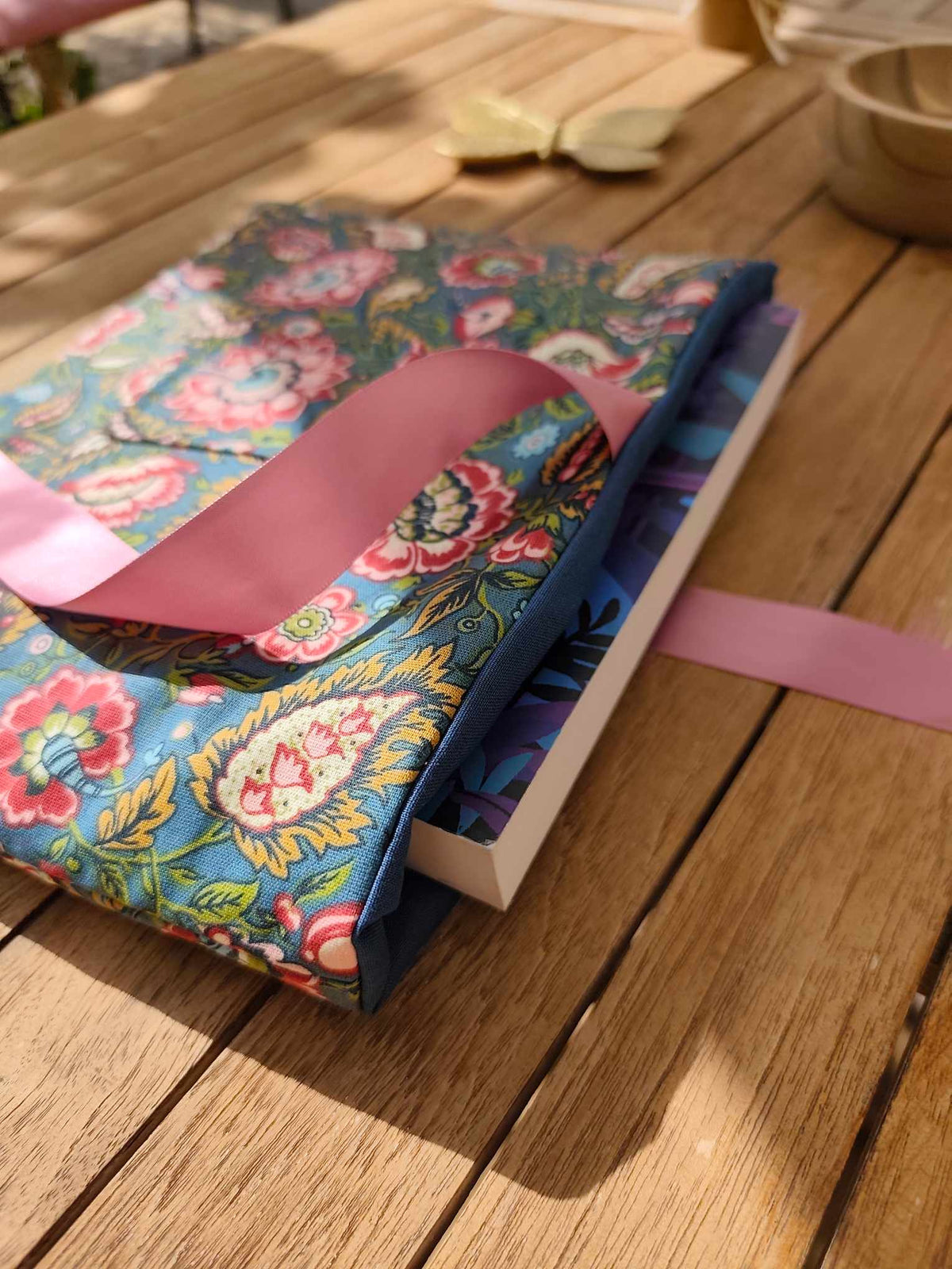 Des mots dans du velours pochettes livres france artisanat Jardin Luxuriant