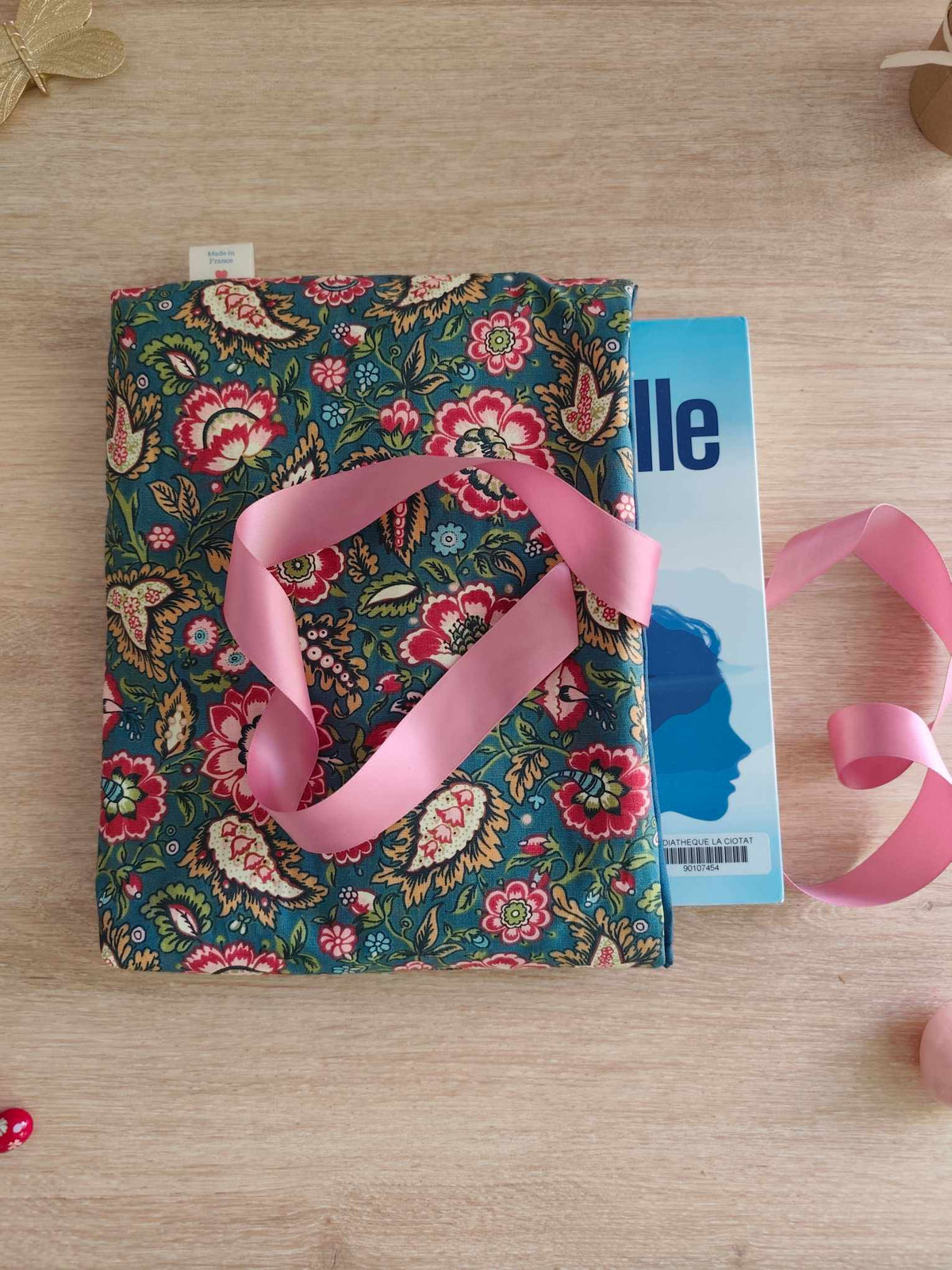 Des mots dans du velours pochettes livres france artisanat Jardin Luxuriant