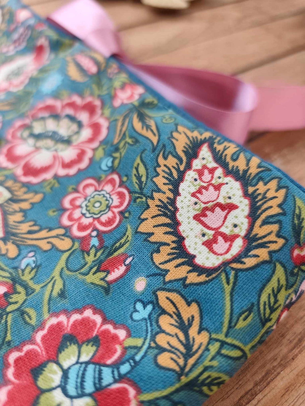 Des mots dans du velours pochettes livres france artisanat Jardin Luxuriant