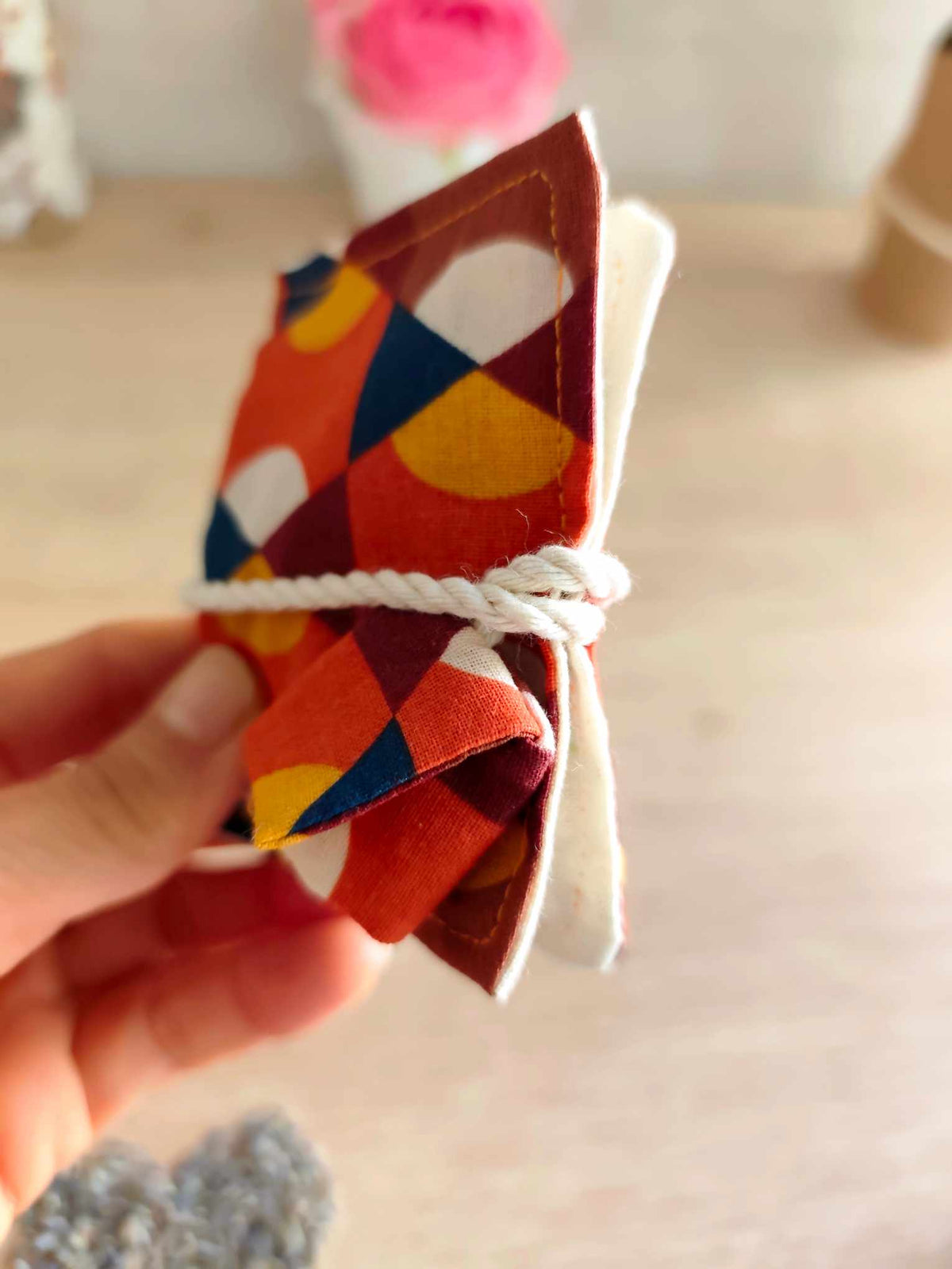 Des mots dans du velours pochettes livres france artisanat So Seventies Pochon mini livre lavandin