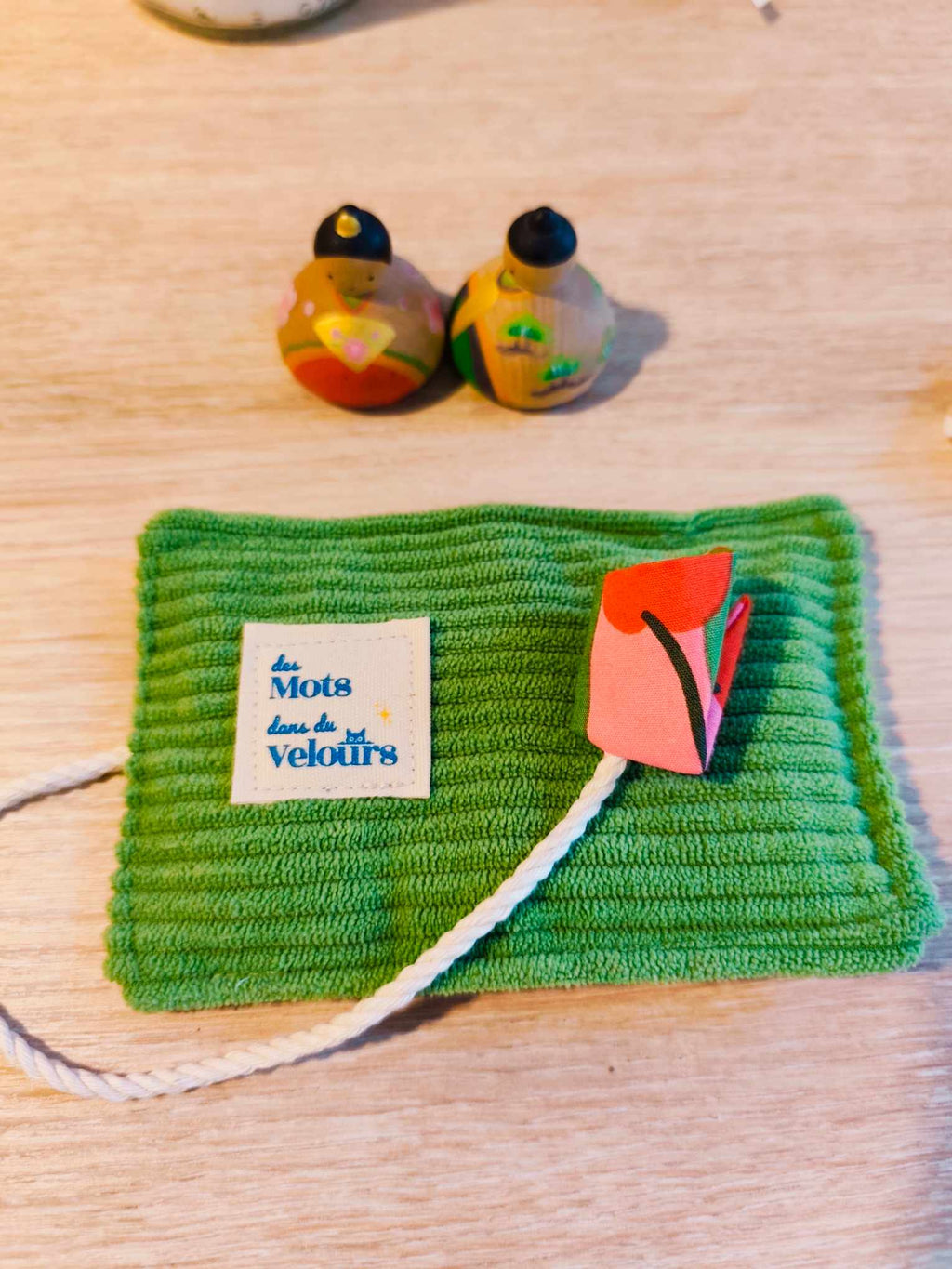 Des mots dans du velours pochettes livres france artisanat Vert Cerise Mini Livre