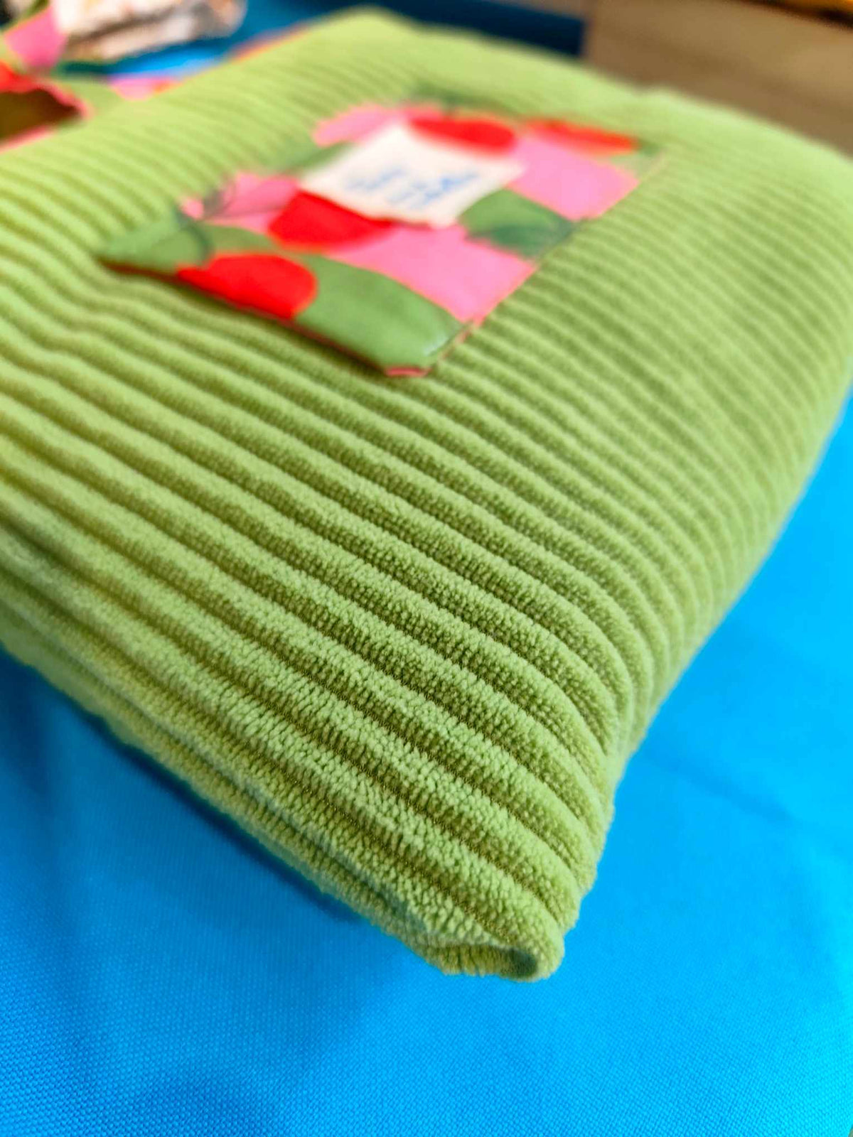 Des mots dans du velours pochettes livres france artisanat Vert Cerise pochette