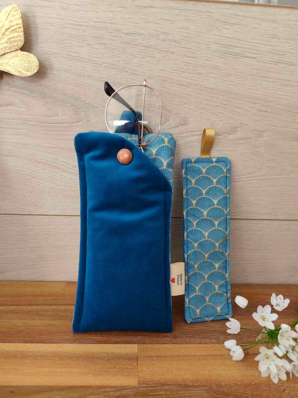 Des mots dans du velours pochettes livre artisanat france velours etui lunette marque pages bleu japon