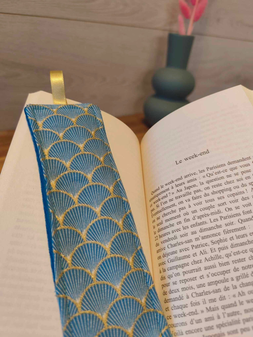 Pochette Livre Mots dans du Velours, marque page , bleu,  artisanat Français
