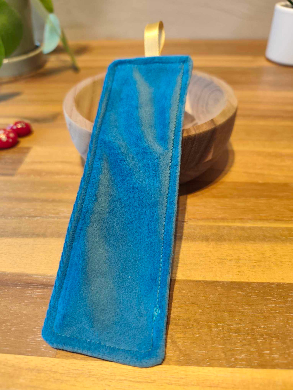 Pochette Livre Mots dans du Velours, marque page , bleu,  artisanat Français