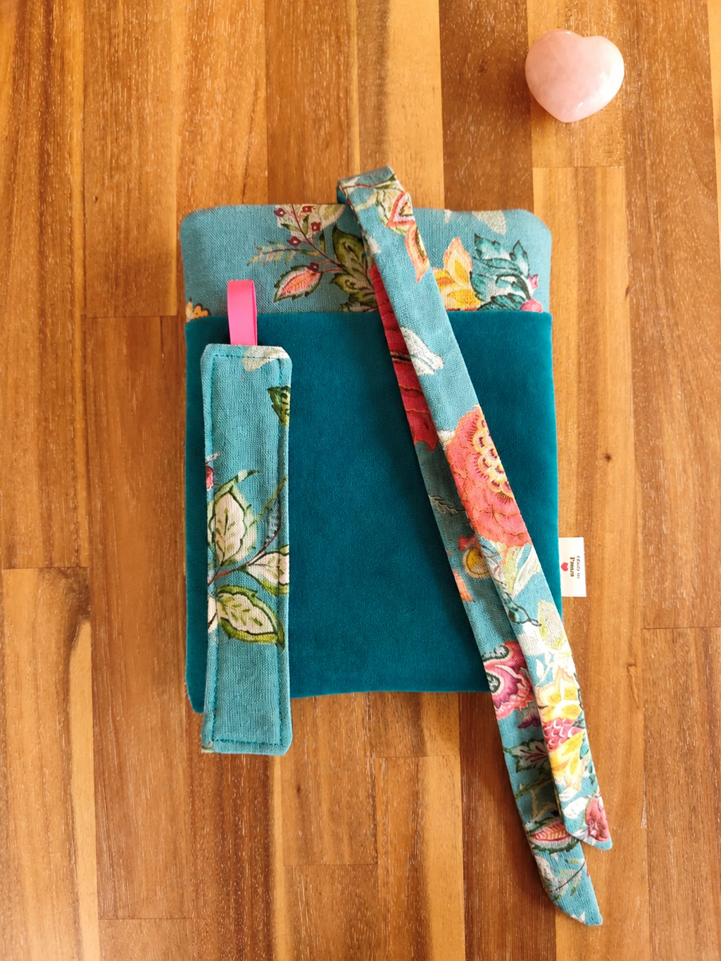 Pochette et protege Livre à Rubans en velours Vert bleu exotique, Des Mots dans du Velours, fabrication france, artisanat, marque page