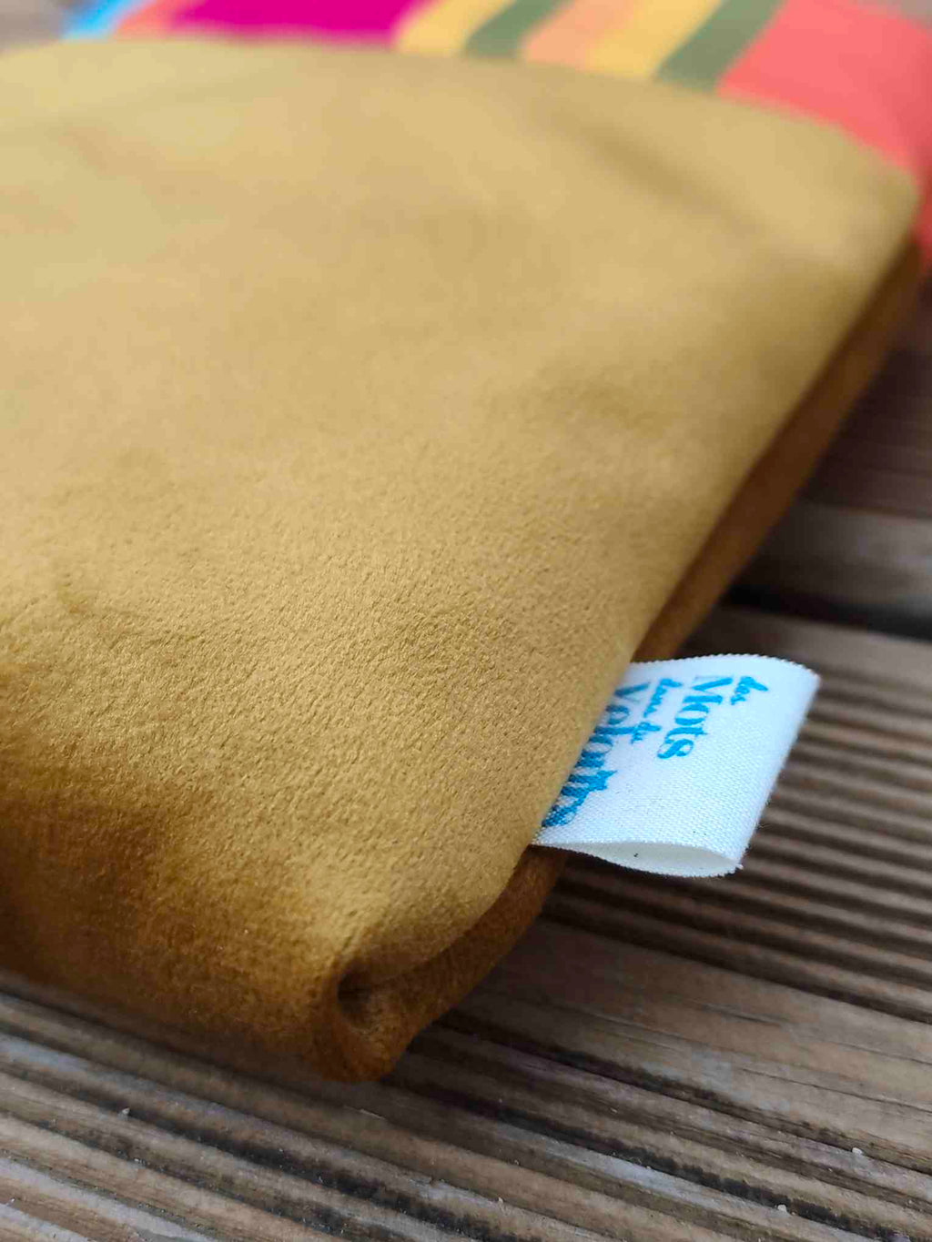 Pochette Livre Trio Mots dans du Velours, protège livre à rubans molletonné velours chic Jaune caramel