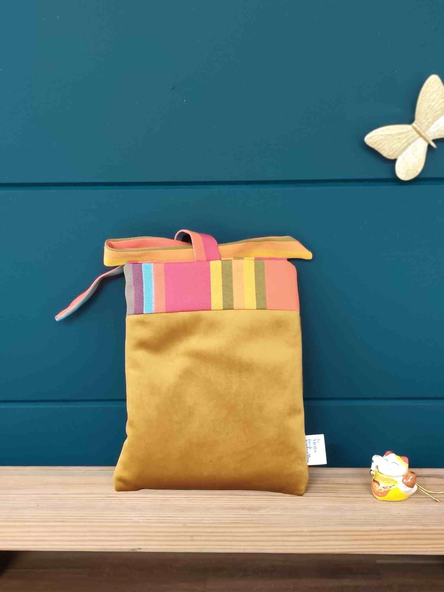 Pochette Livre Trio Mots dans du Velours, protège livre à rubans molletonné velours chic Jaune caramel