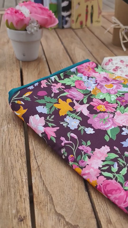 VIDEO Pochette Livre Mots dans du Velours, protege livre artisanat francais collection été Liberty x Bridgerton