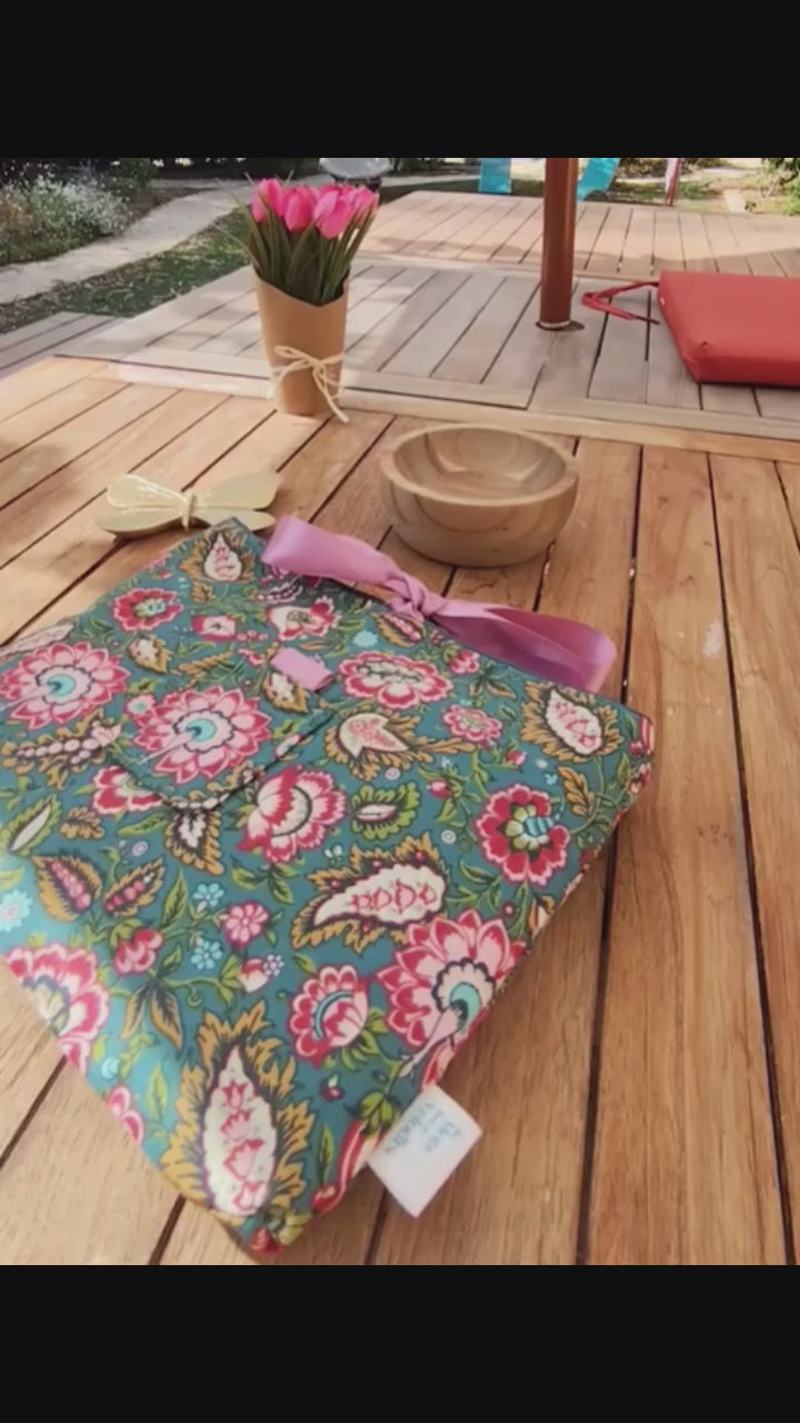 VIDEO Des mots dans du velours pochettes livres france artisanat Jardin Luxuriant